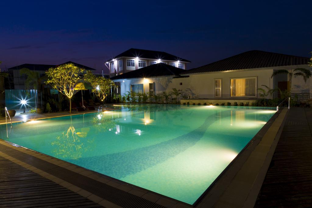 Triumph Hotel Mandalay Luaran gambar