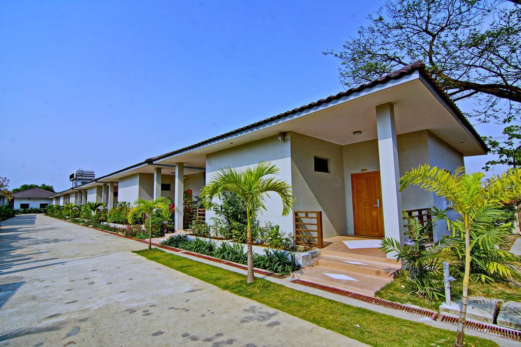 Triumph Hotel Mandalay Luaran gambar