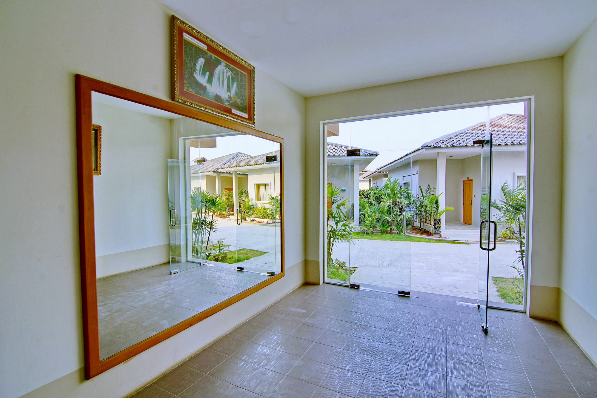 Triumph Hotel Mandalay Luaran gambar